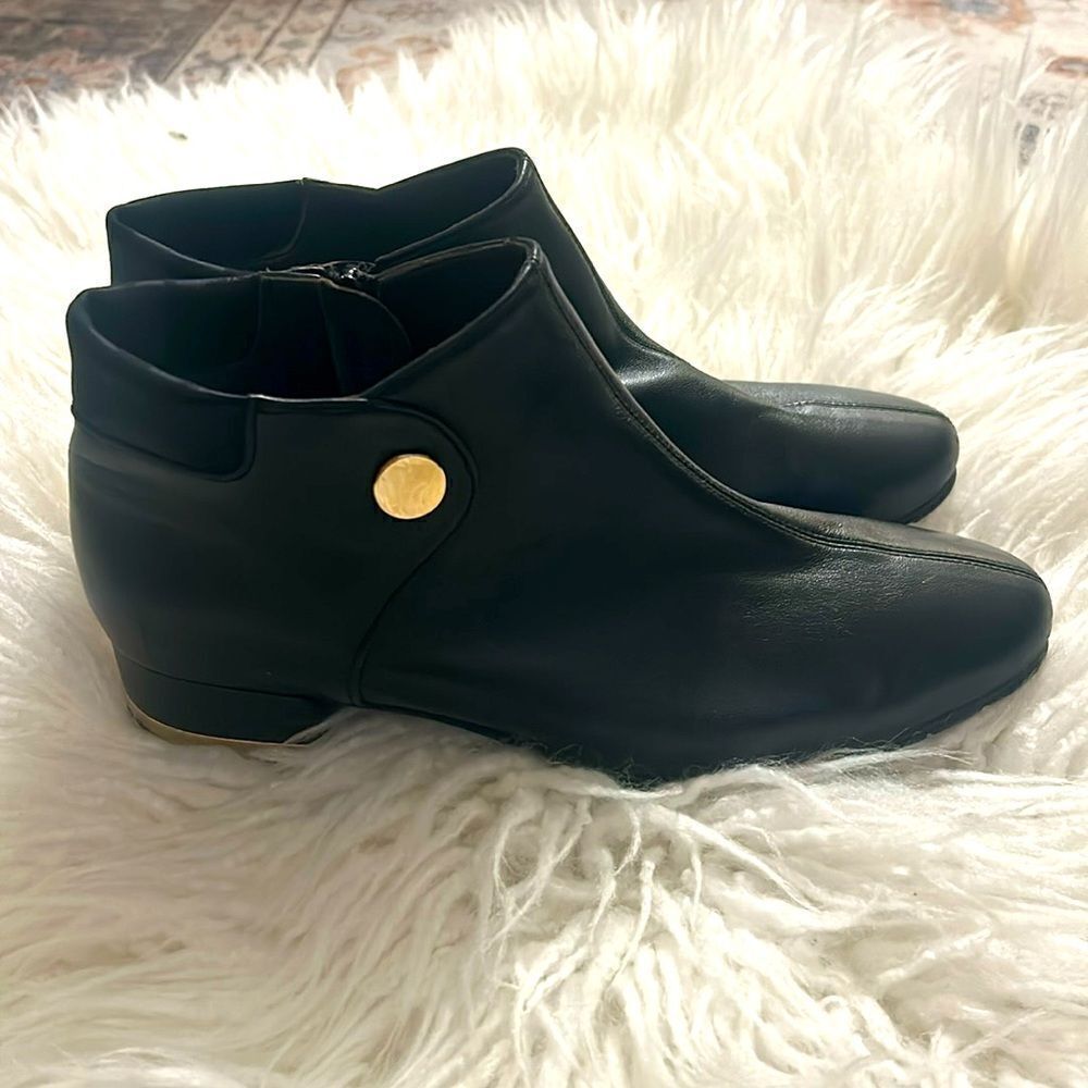 Brunate short leather booties size 36